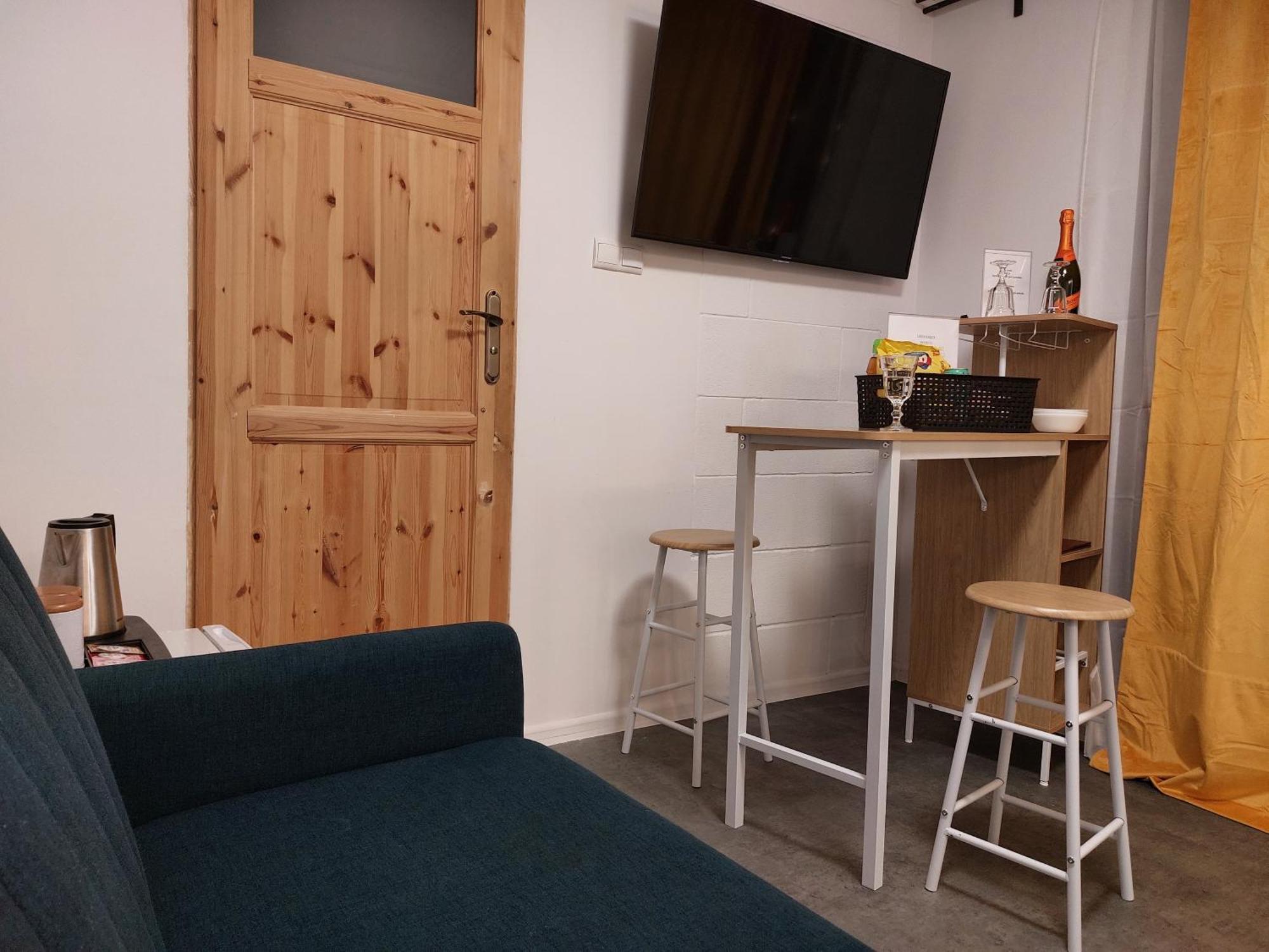 Flores Apartament Катовице Номер фото