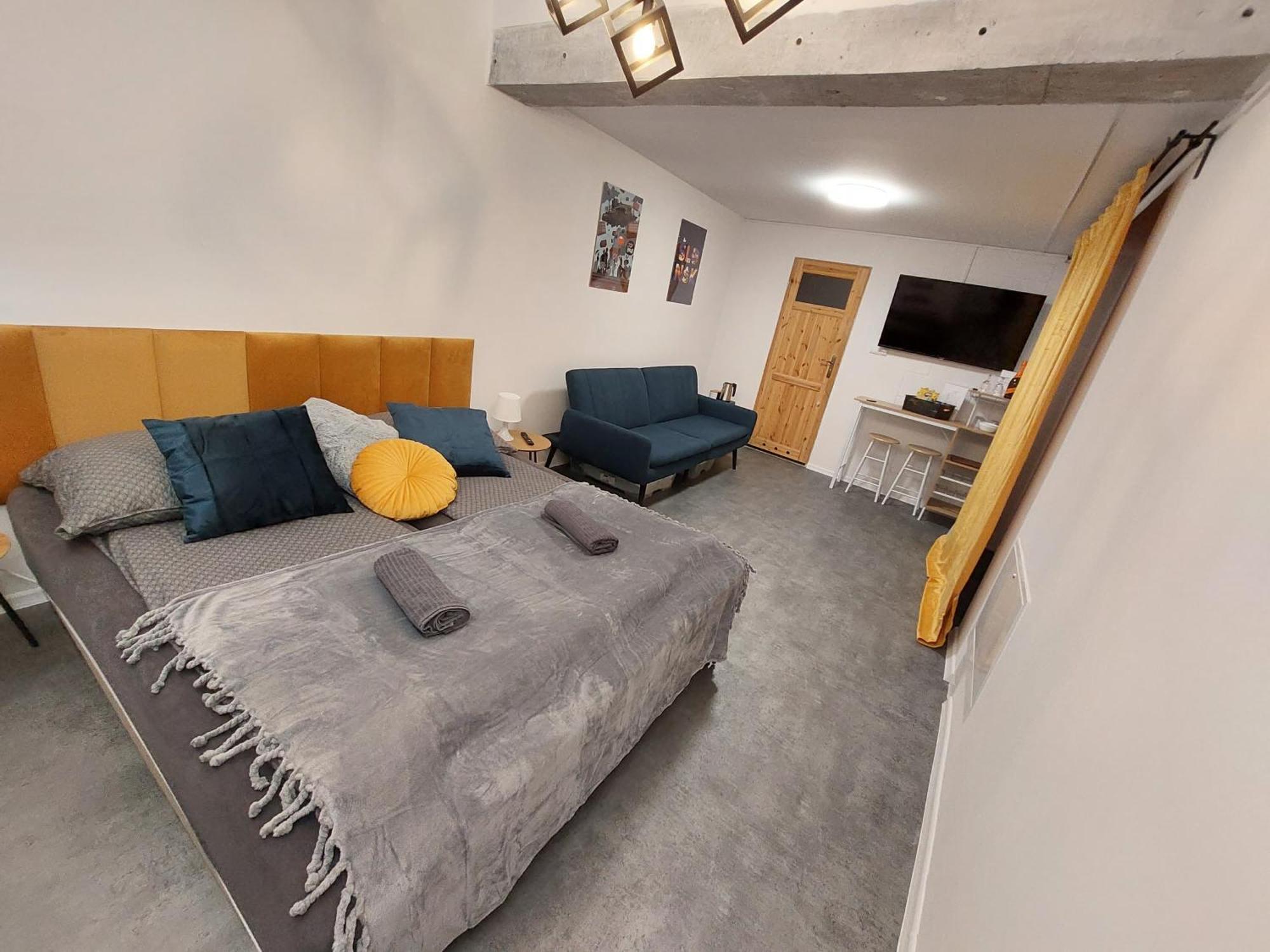 Flores Apartament Катовице Номер фото